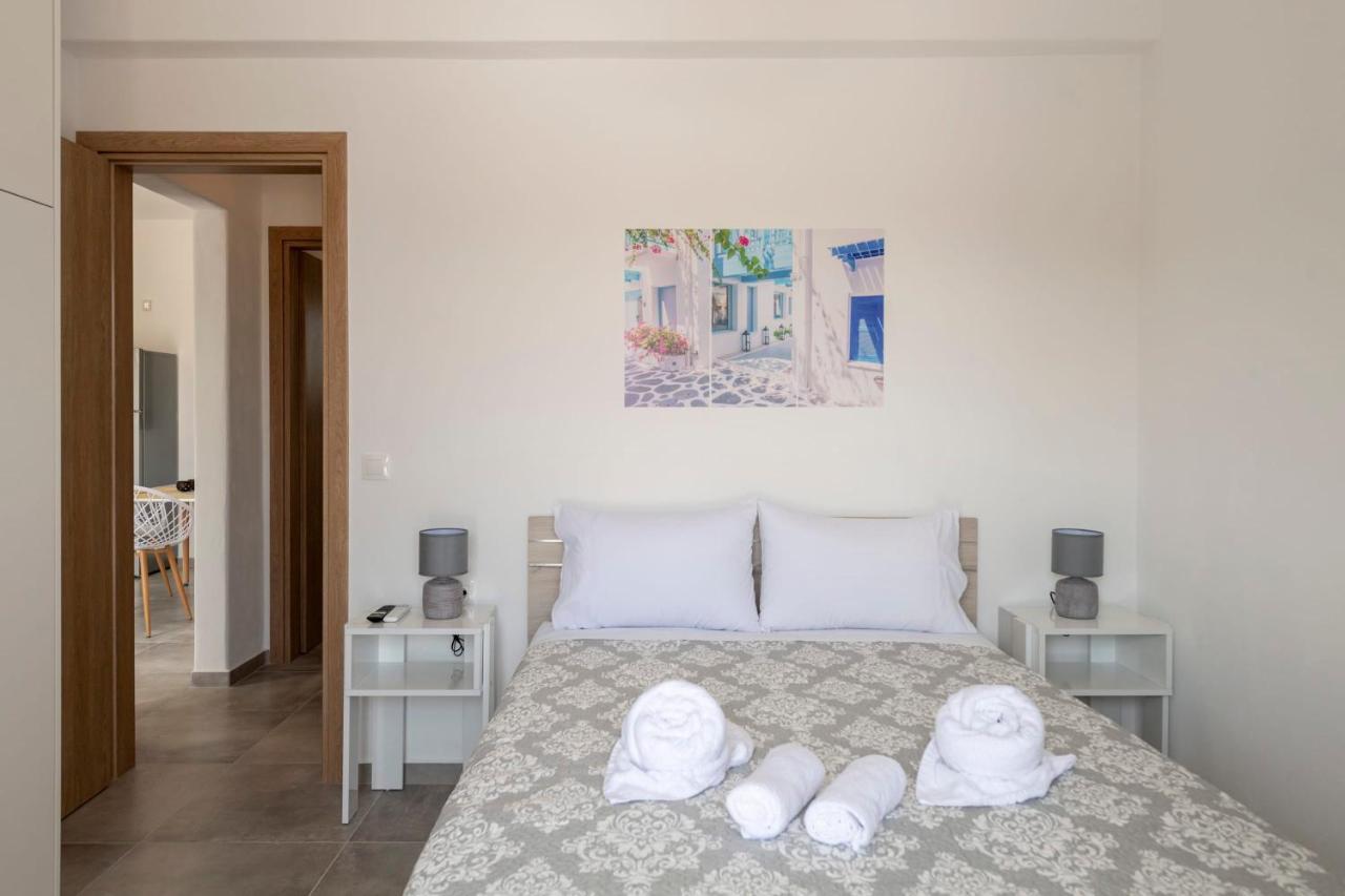 Parikia's Sunlight 2bedroom House * Krotiri
