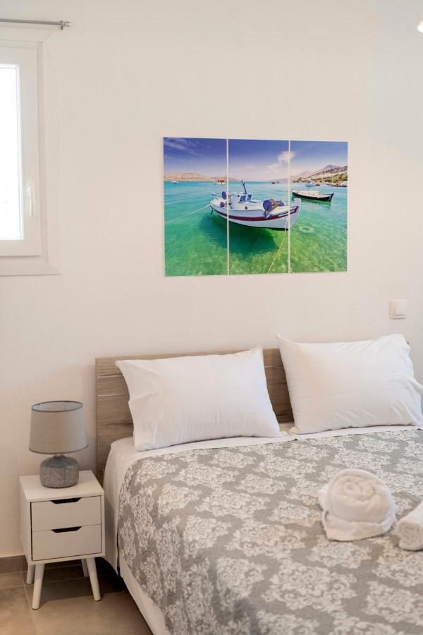 Parikia's Sunlight 2bedroom House Holiday home Krotiri