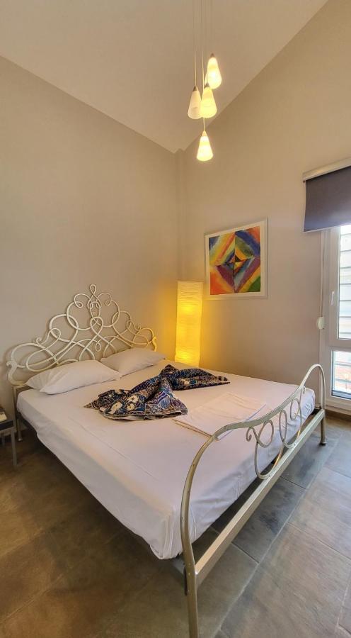 Evita Maisonette, Elegant Beachfront Apt, Polychrono