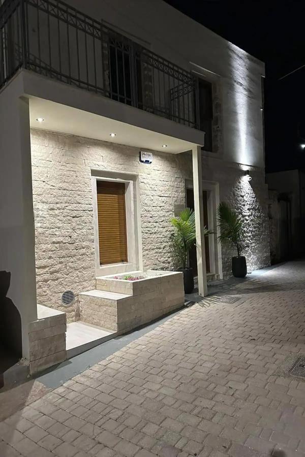 Elvira Luxury Villa *