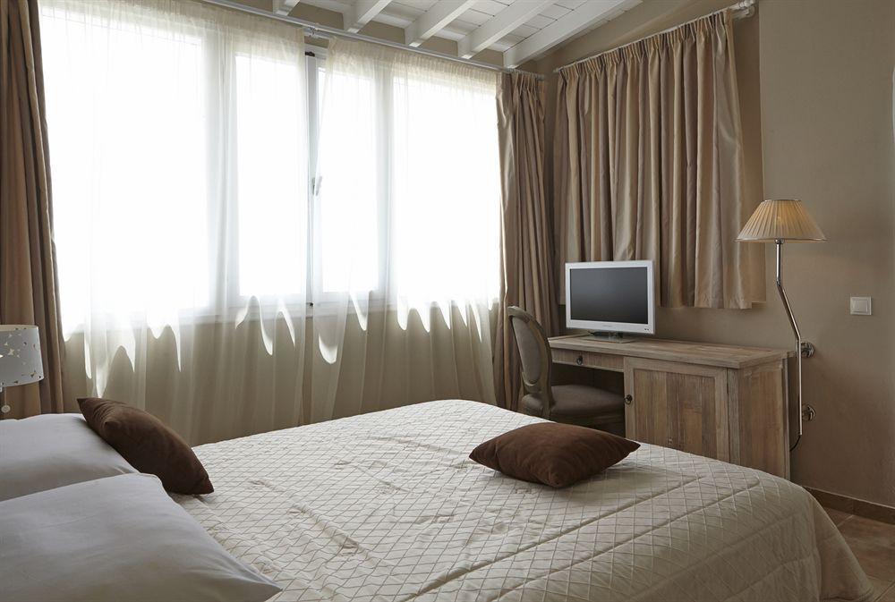 Orizontes Santorini Hotel 4*