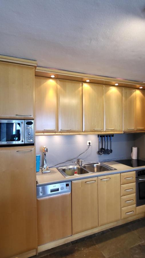 Evita Maisonette, Elegant Beachfront Apt, *