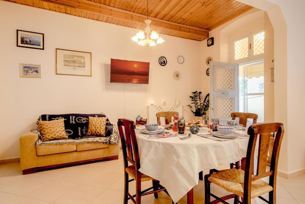Yanmar Place * Ermoupoli