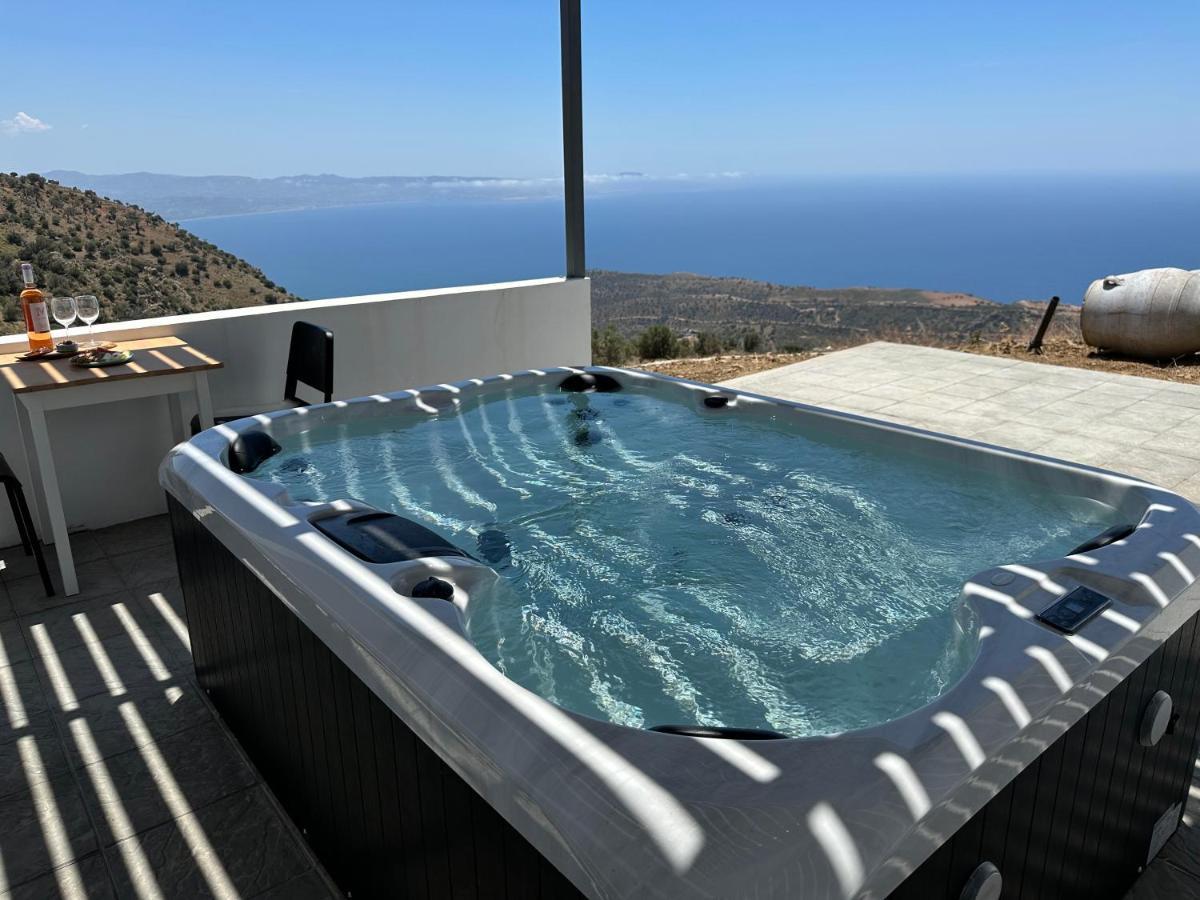 Theophilos Seaview Holiday home *