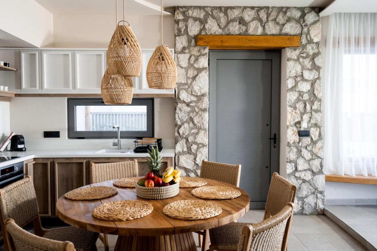 Lithos Luxury Villa *