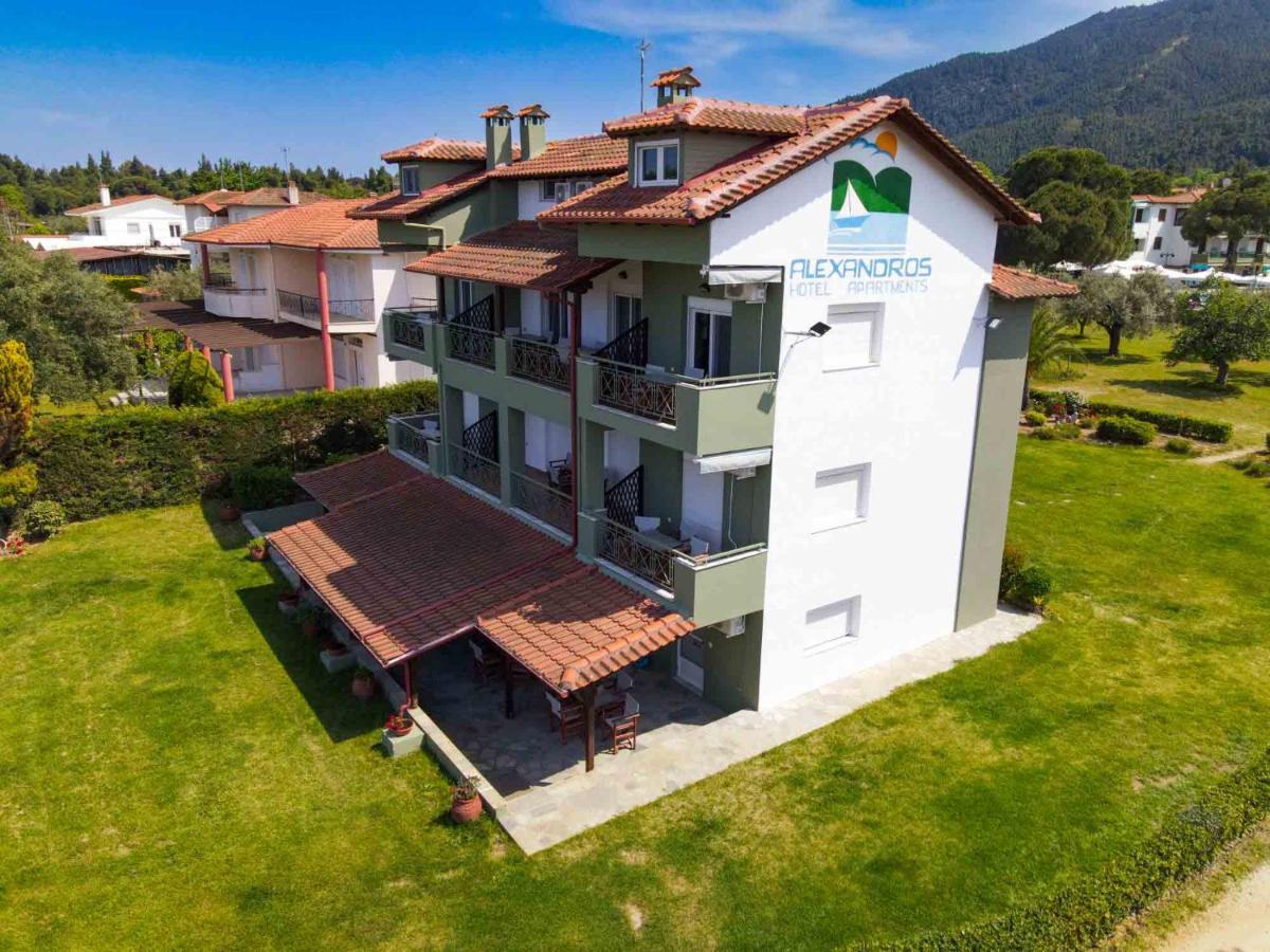 Alexandros Aparthotel Vourvourou
