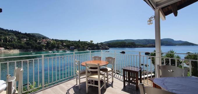 Dolphin Sea View * Paleokastritsa