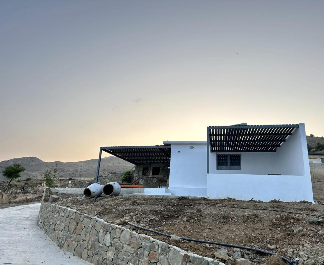 Theophilos Seaview Holiday home *