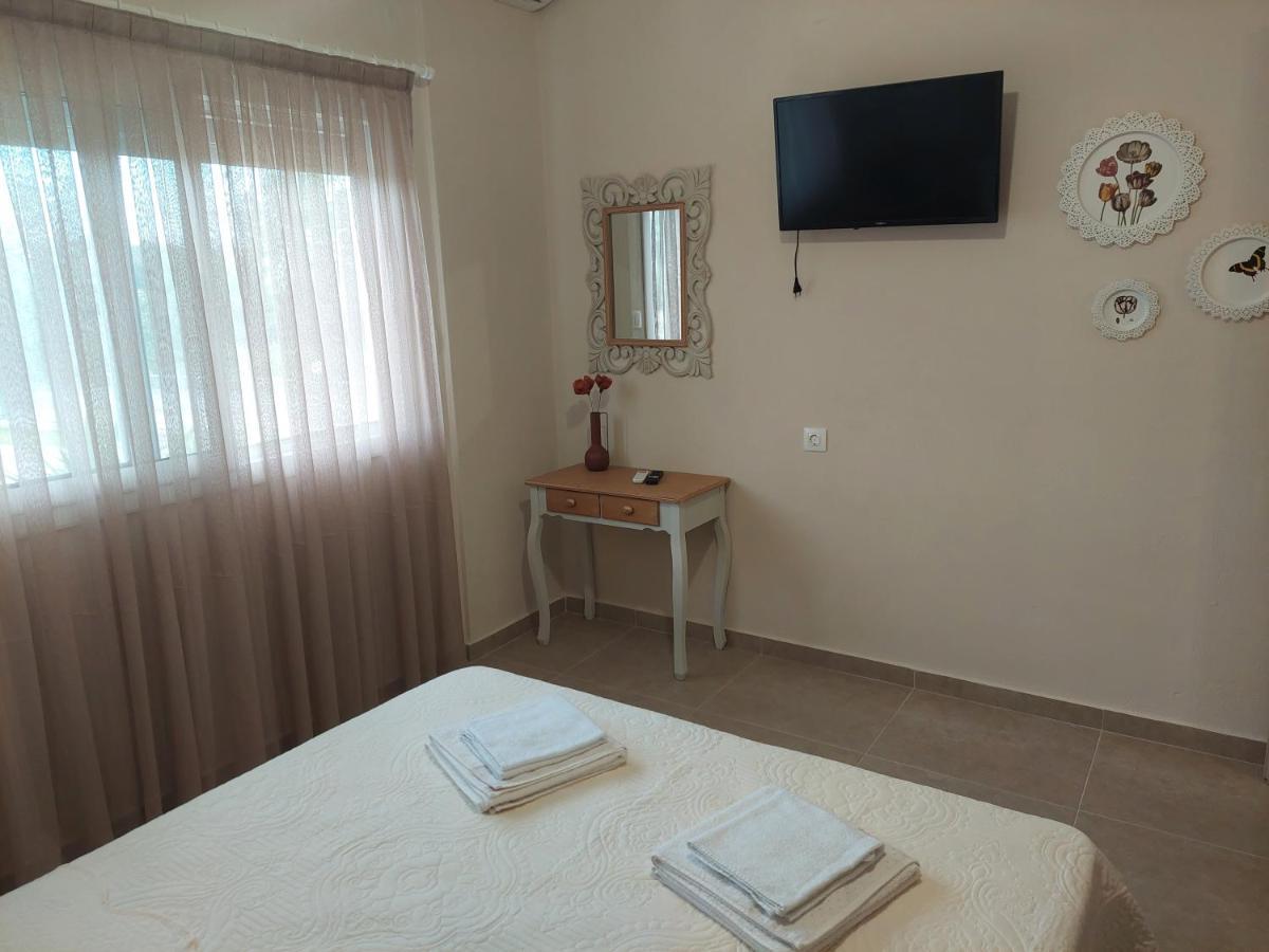 Apartment Kastro *