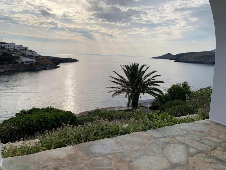 Greek Traditional Island Sai * Loutra (Kythnos)