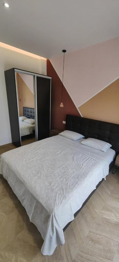 Theasis1 Holiday home *