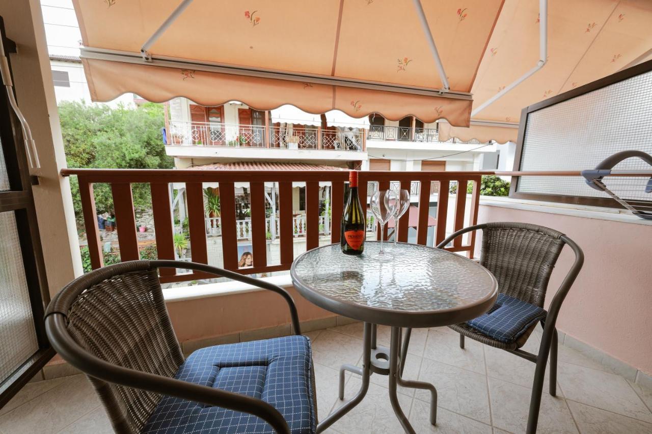 Ioanna Apartment Neos Marmaras