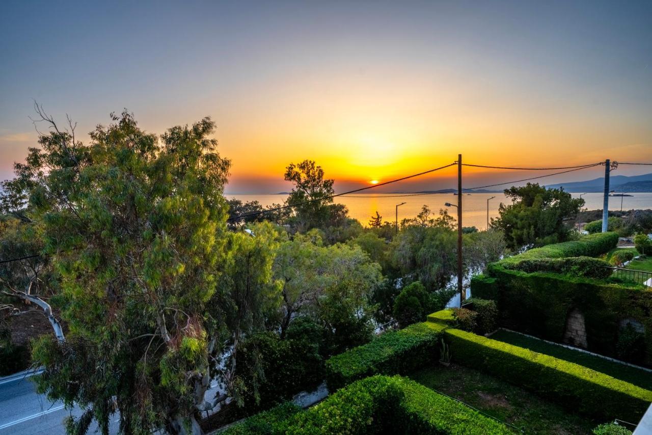 Sunset Seaview On The Coast Of Apartment *