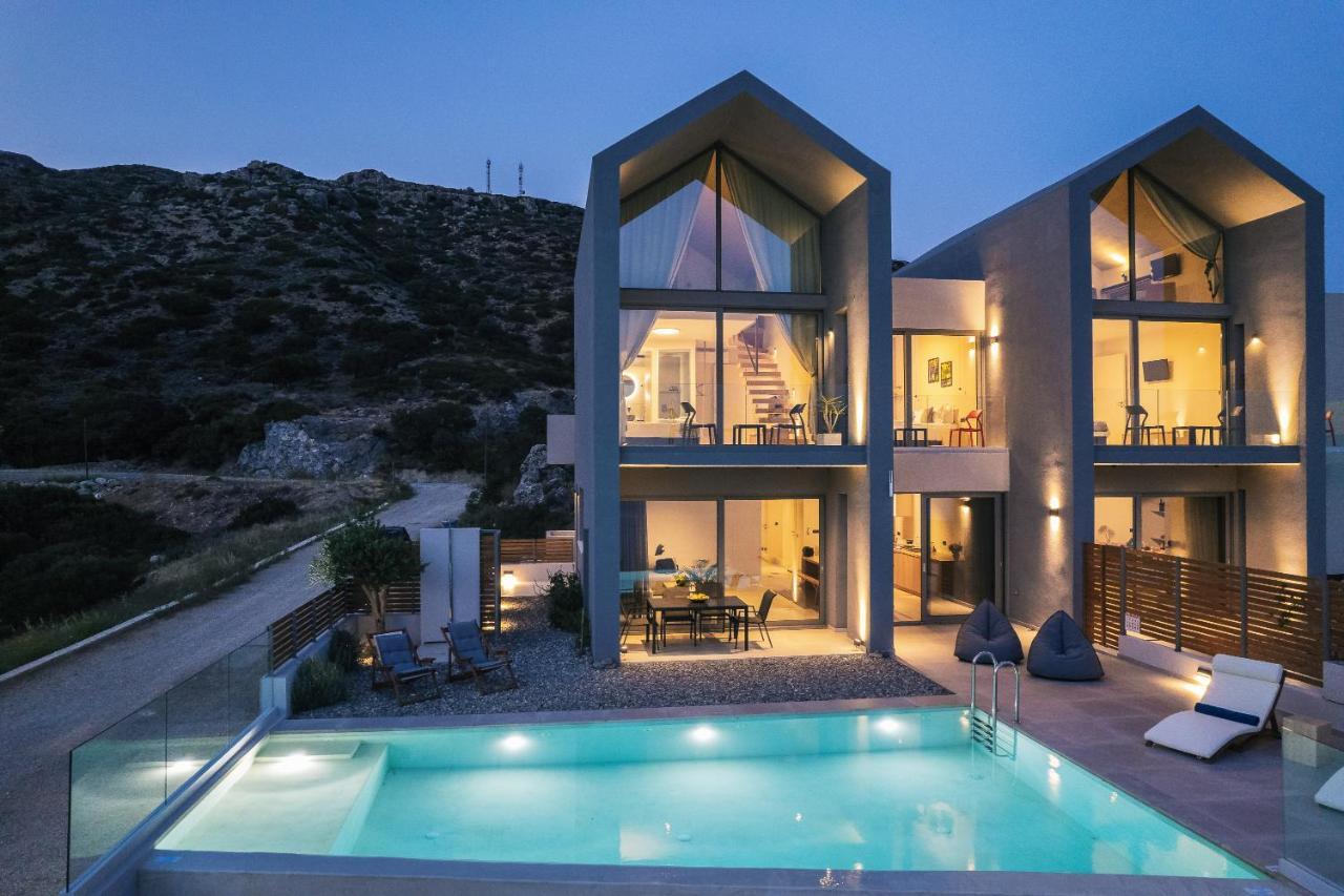 Krystallon Villa *