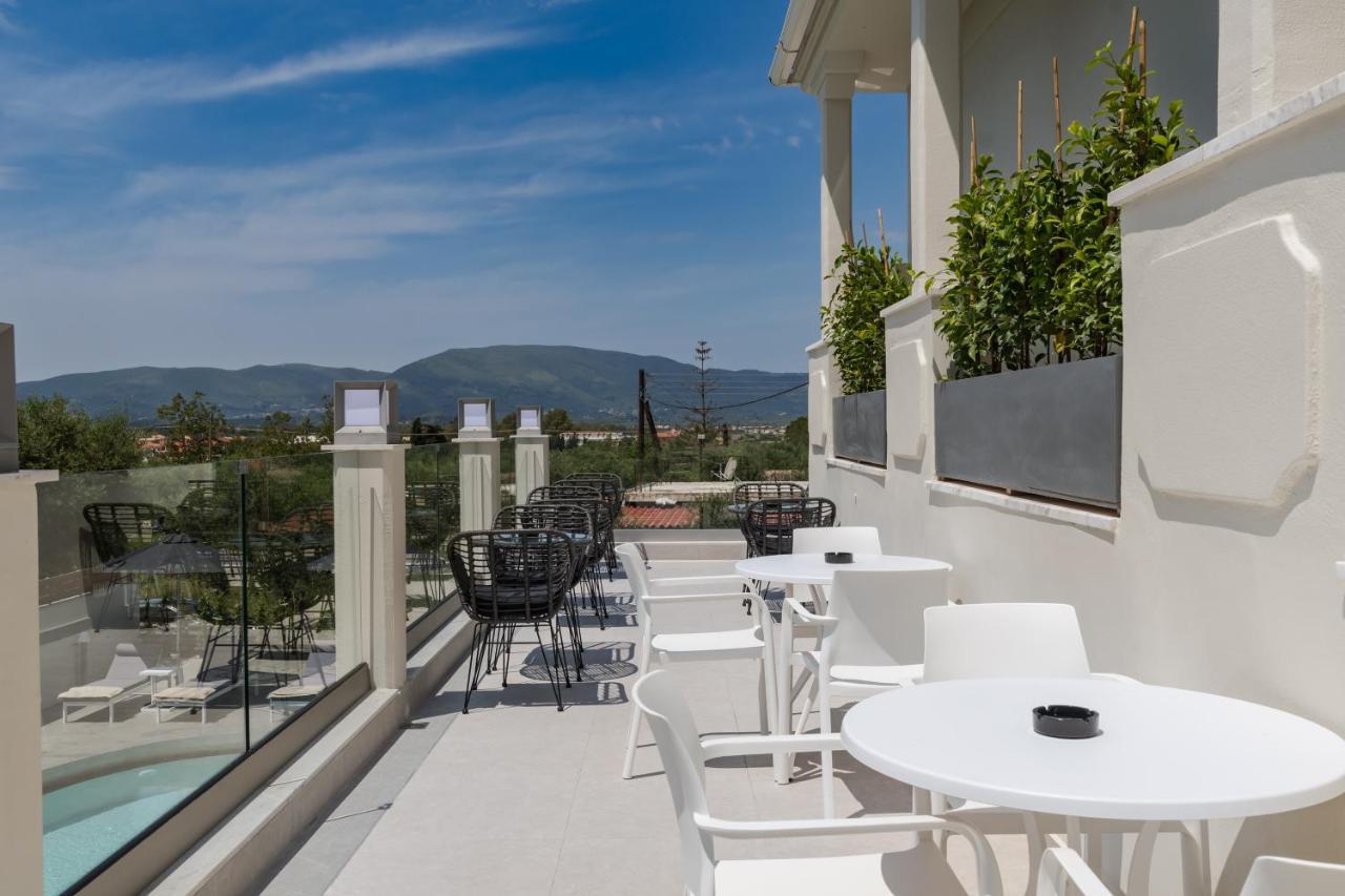 Nikon Boutique Hotel 4*