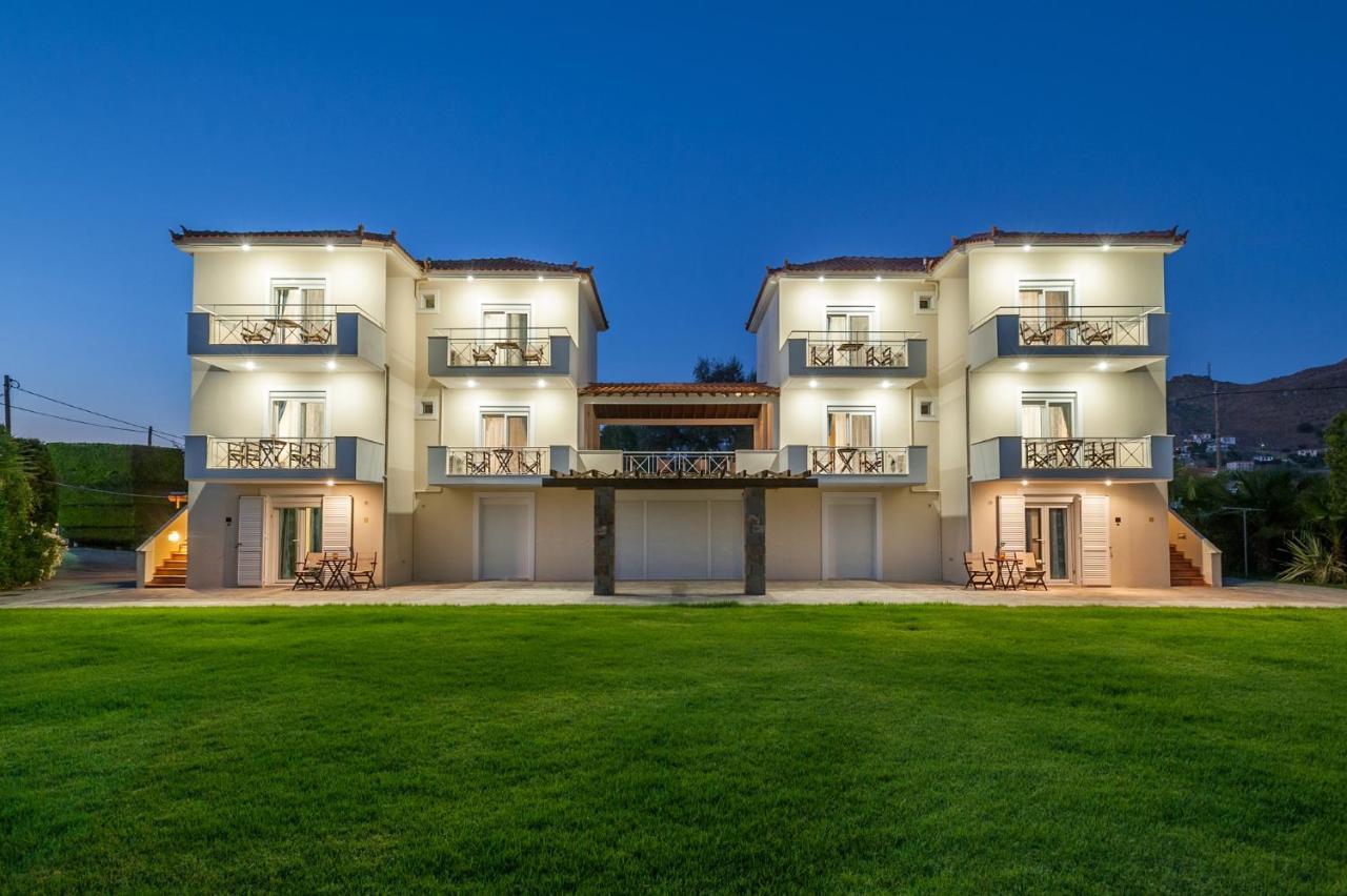 Nirvana Aparthotel