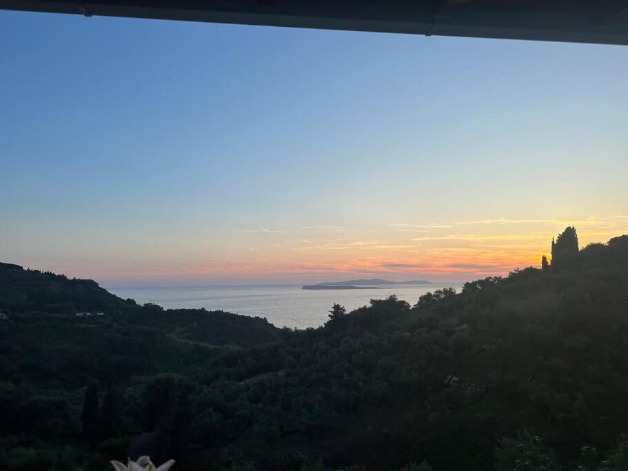 Long View Villa *