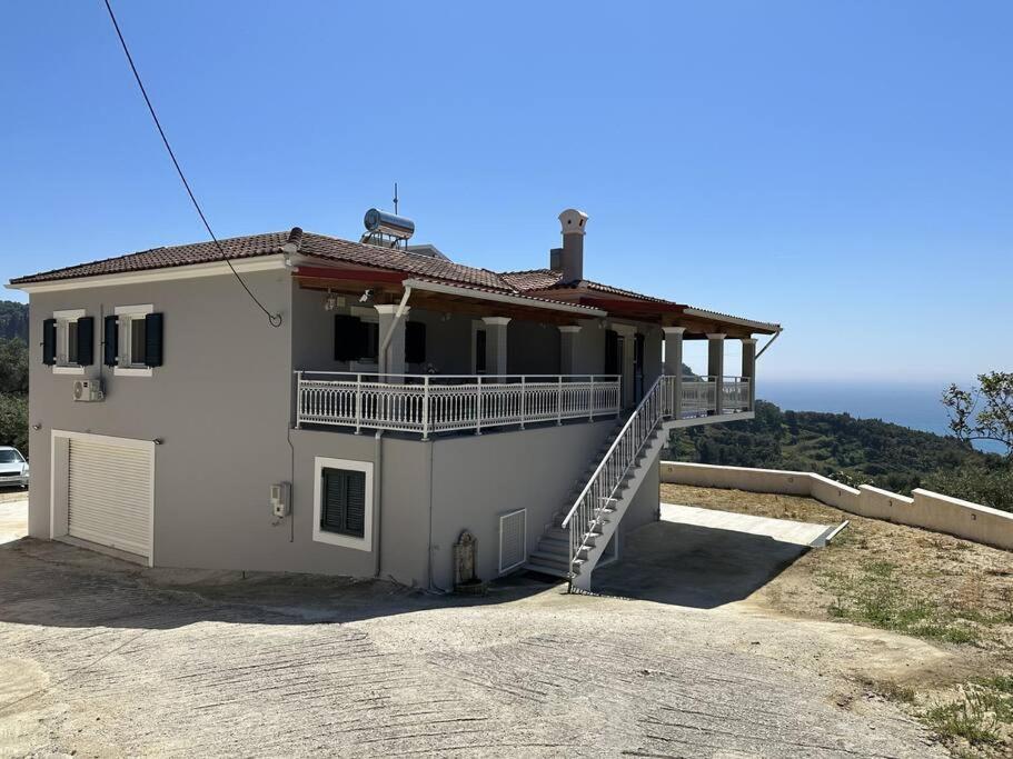 Villa Long View