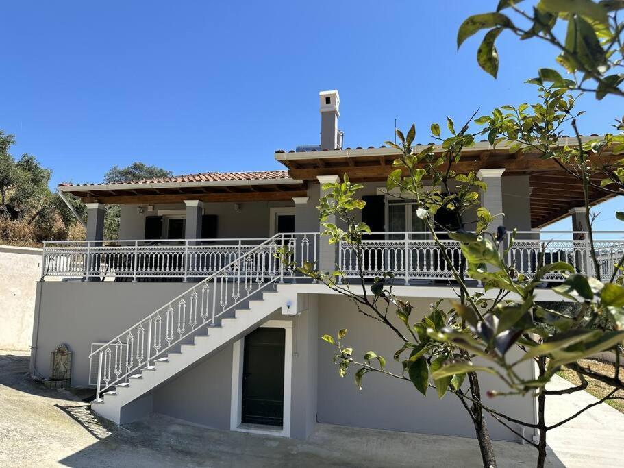Villa Long View