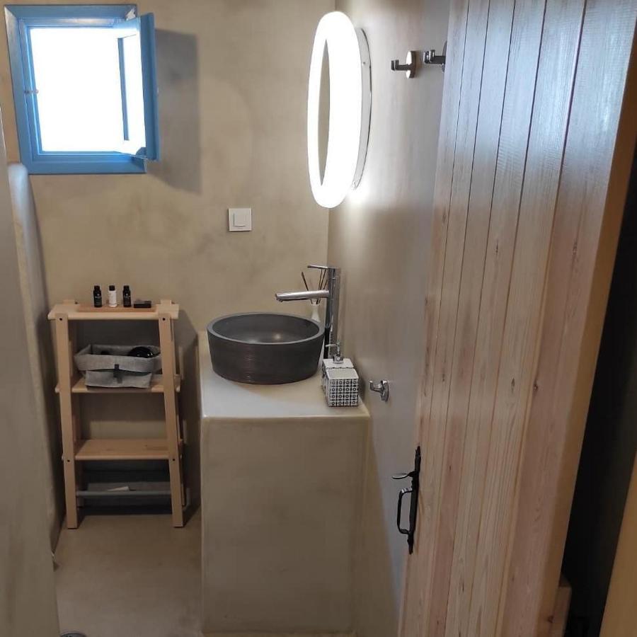Apleton House At Zacharias Apartment Kimolos