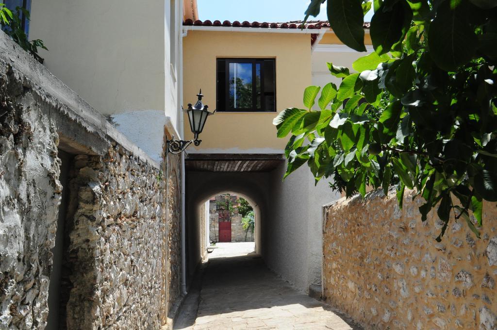 Christina Guest house *