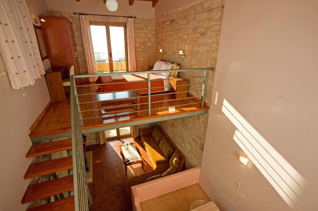 Enastron Villas *