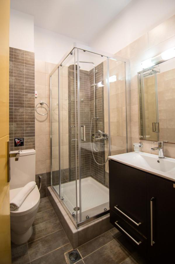 Riviera Hotel 3*