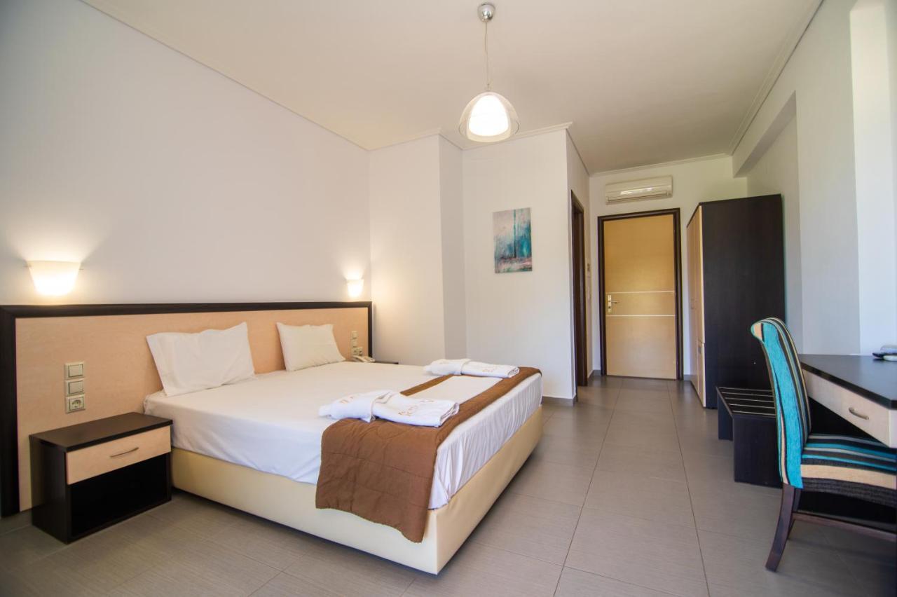 Riviera Hotel