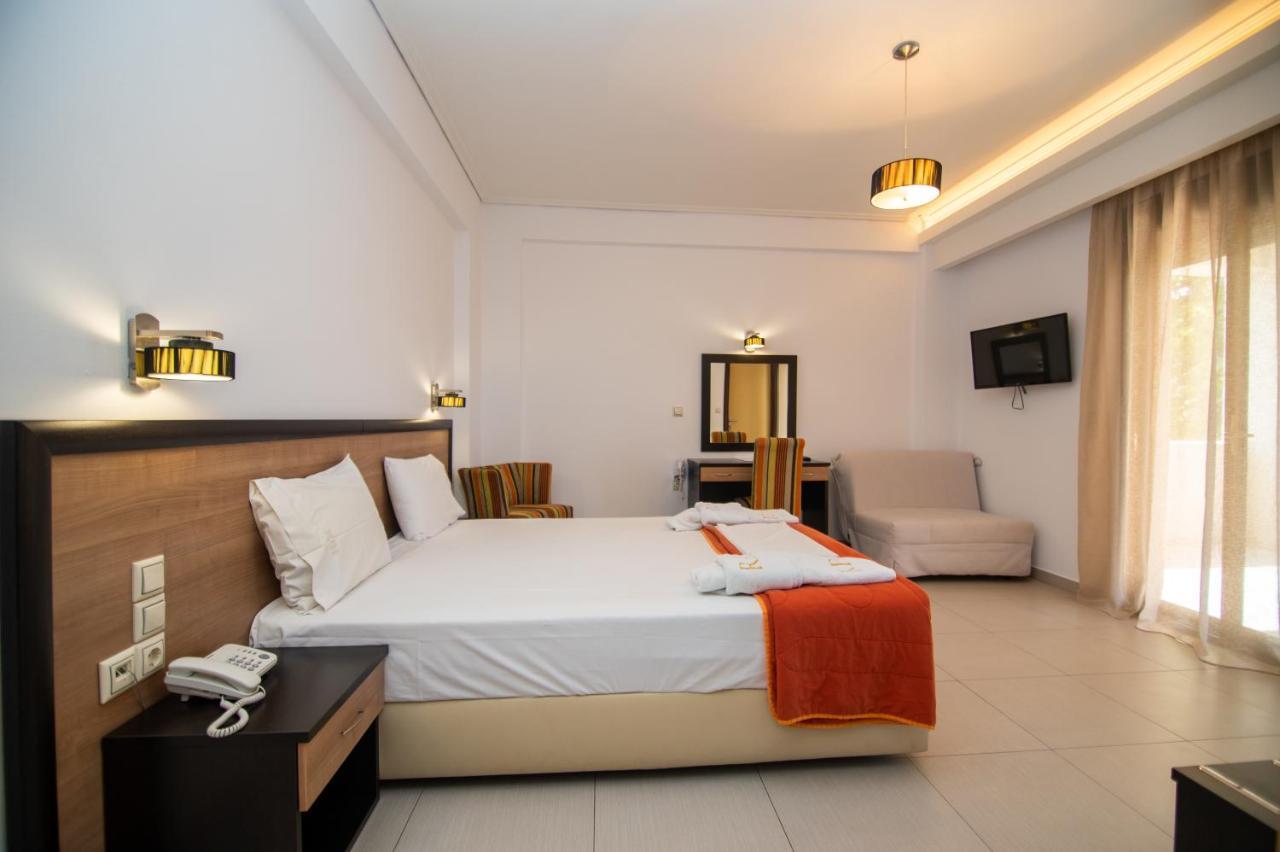 Riviera Hotel 3*