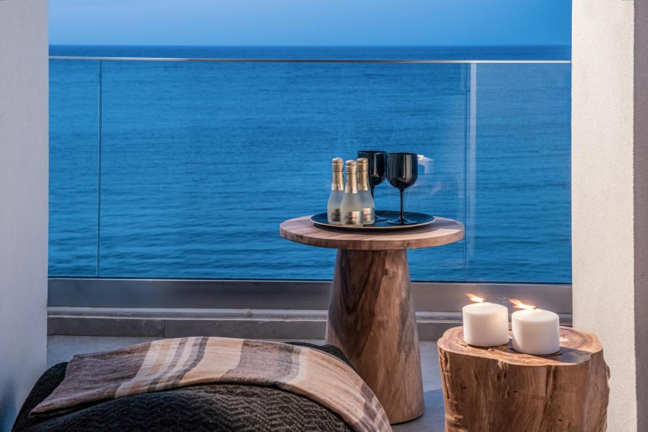 Khroma Luxury 1 Front Apartment