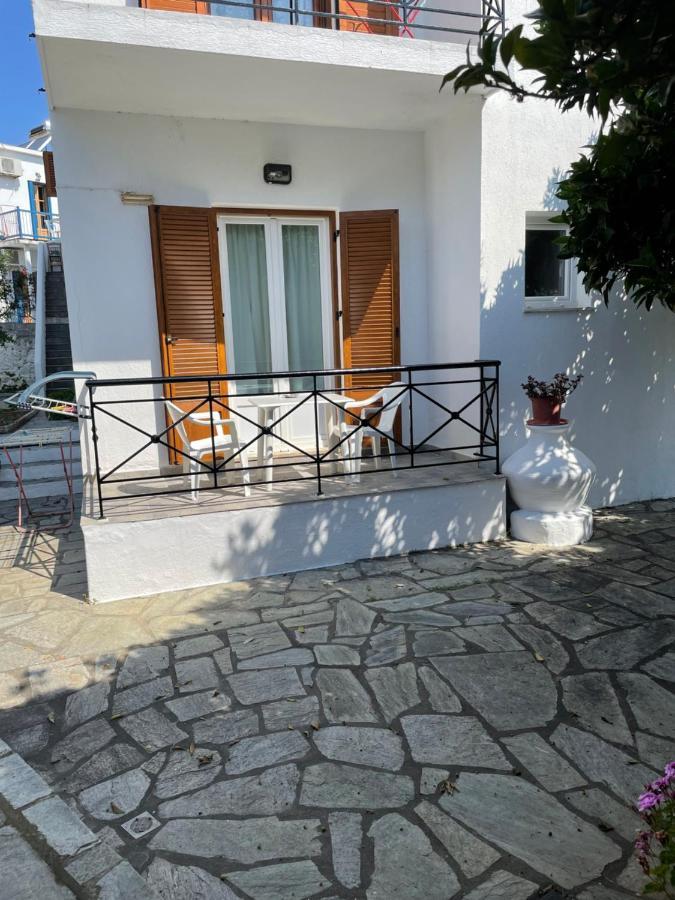 Karagiozos Studios & Apartment Skopelos Town