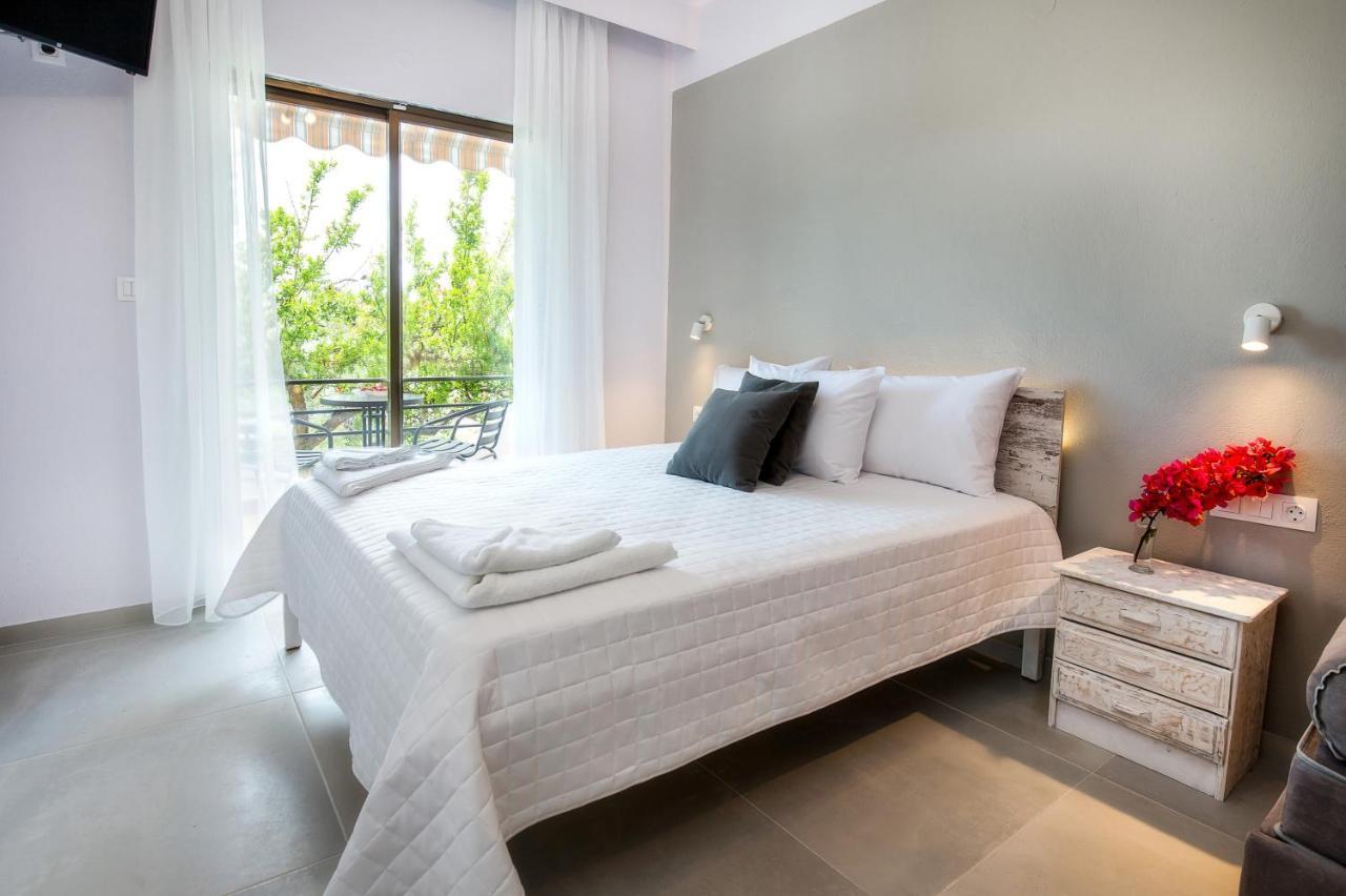 Mani's Apartment *