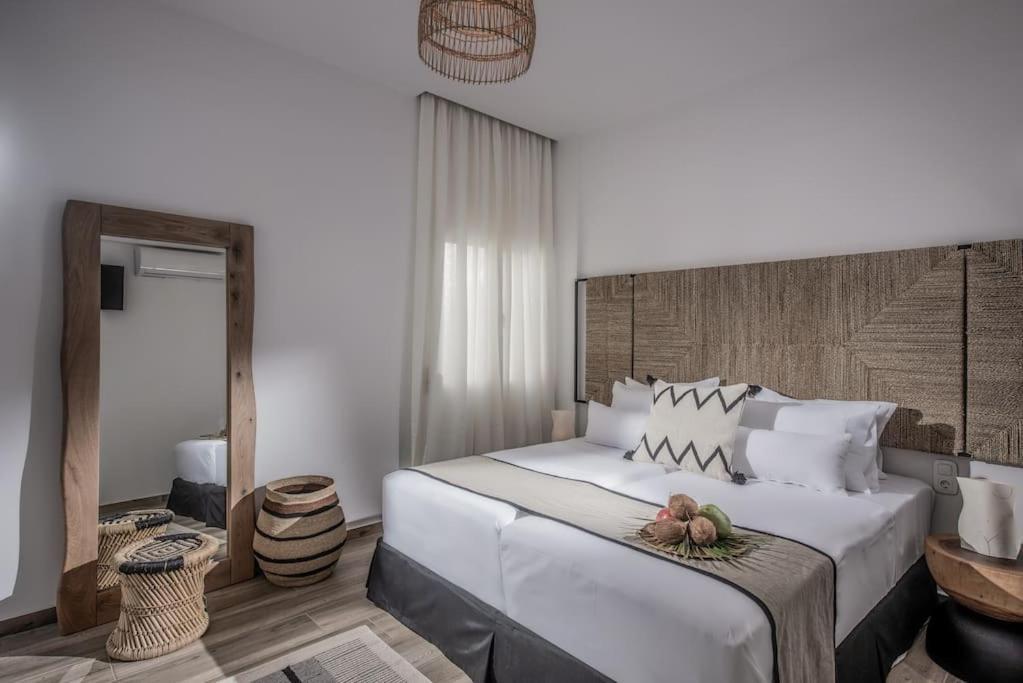 Apartment Khroma Luxury 3- Front