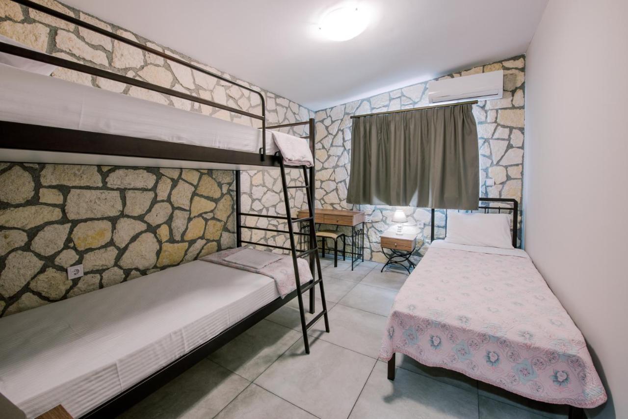 Apartment Acrocorinth *