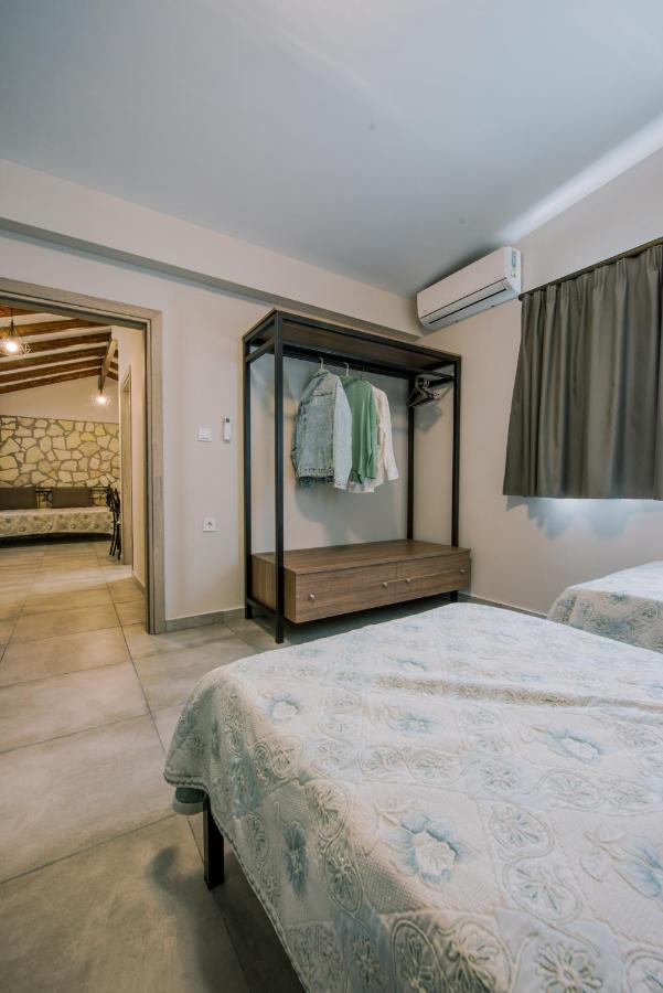 Acrocorinth Apartment *