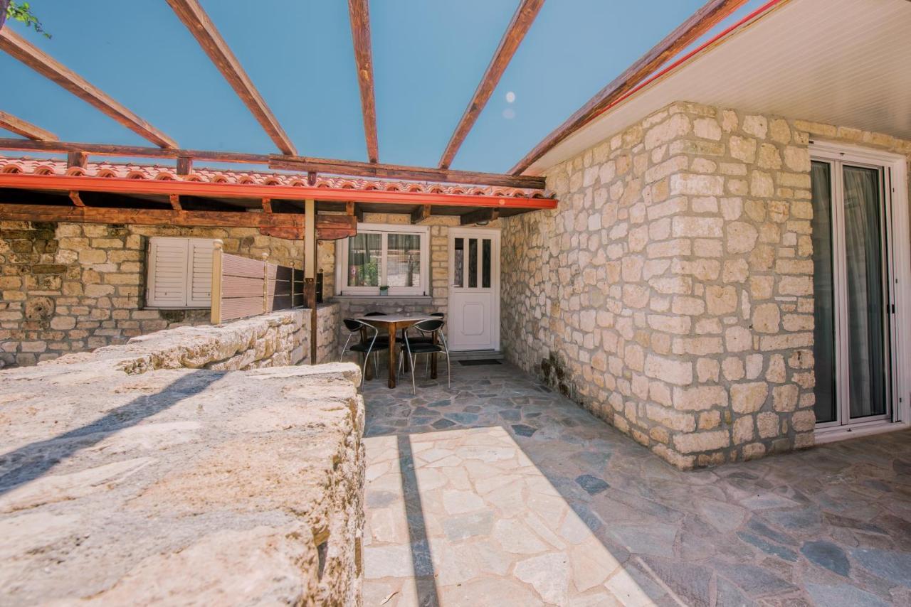 Apartment Acrocorinth *
