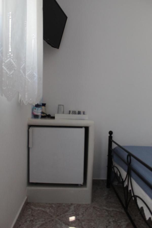 Apartment Meltemi Room's And Studios *