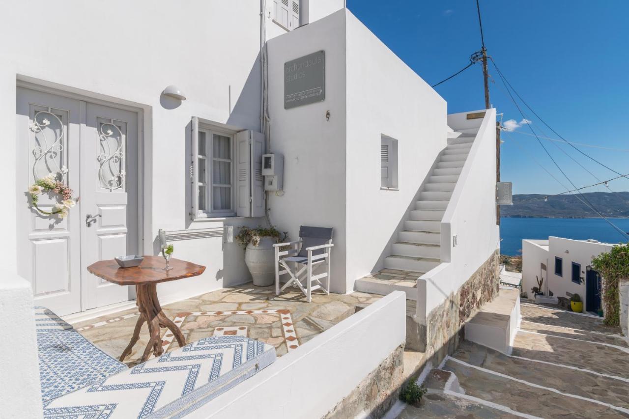 Archondoula * Plaka (Milos)