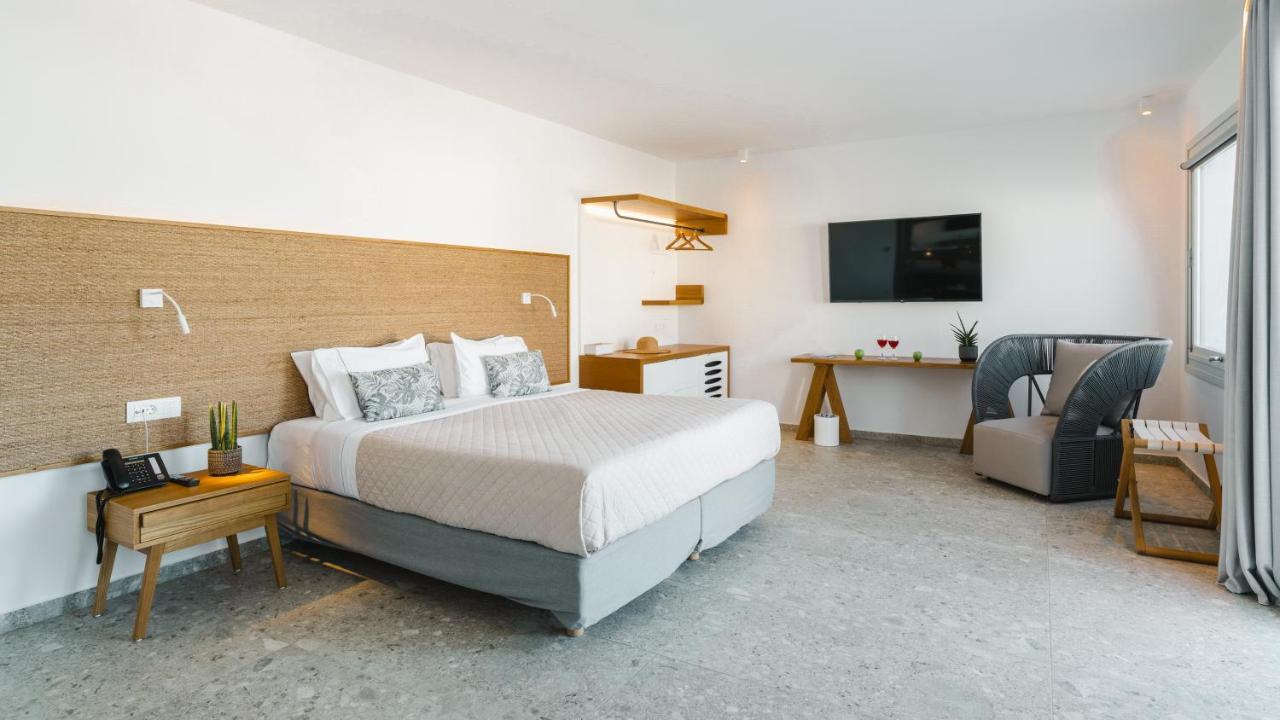 Manoula's Mykonos