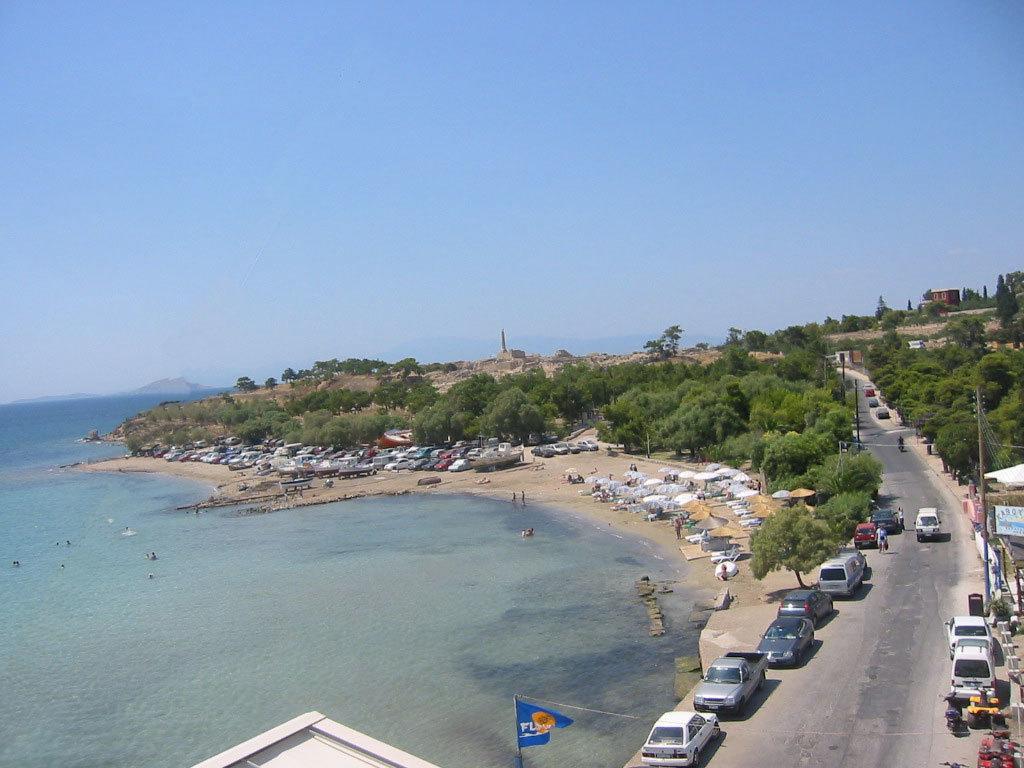 Avra Hotel 2*