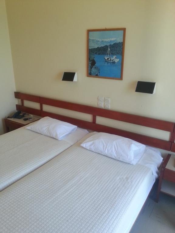 Avra Hotel