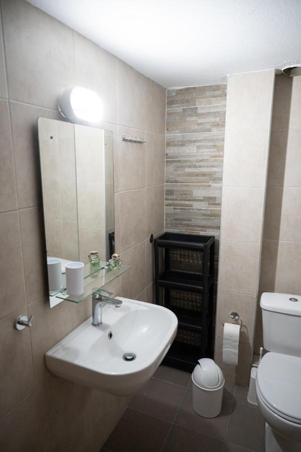 Kleio Apartment