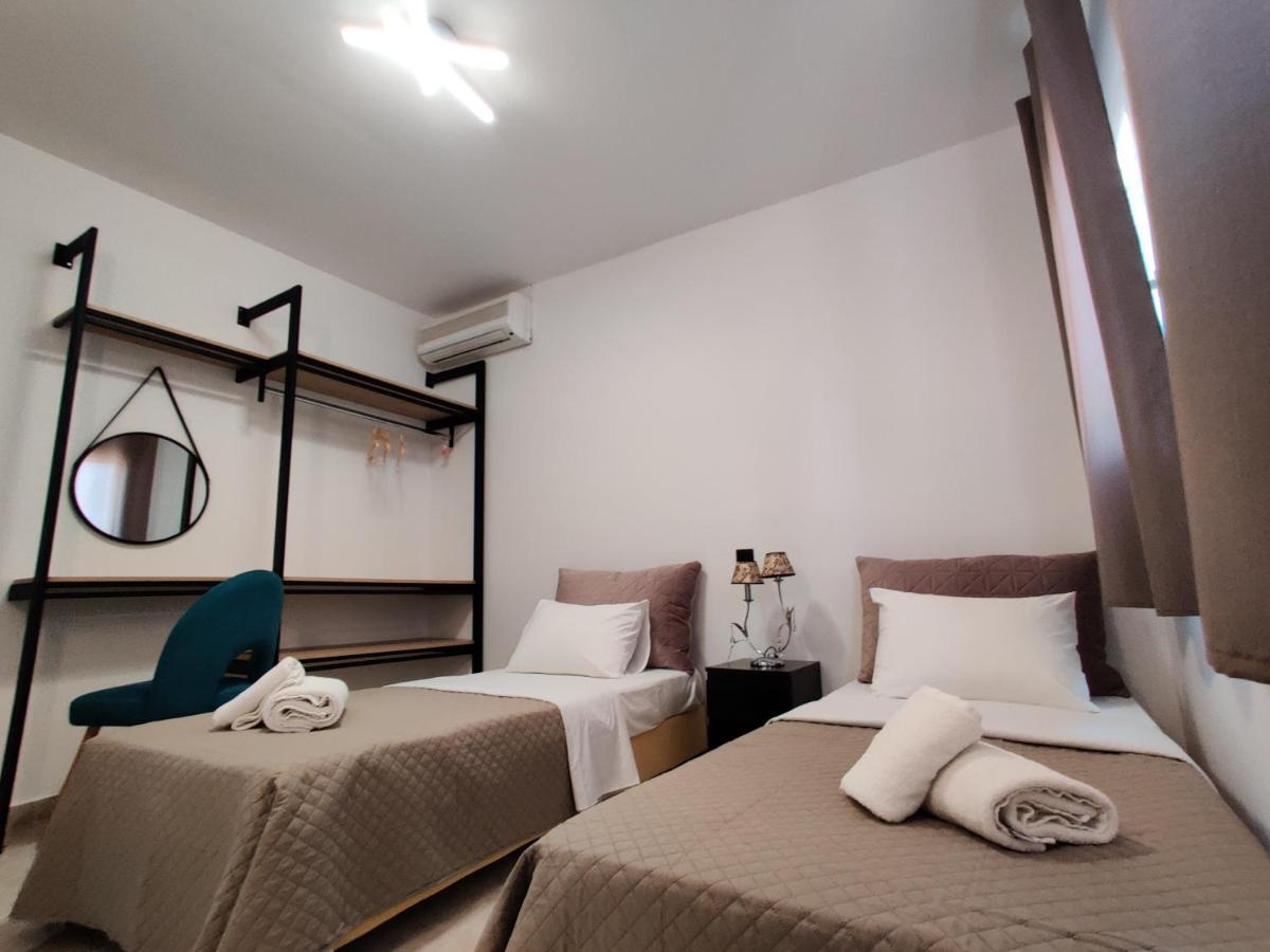 Victoria's Corfu Apartment *