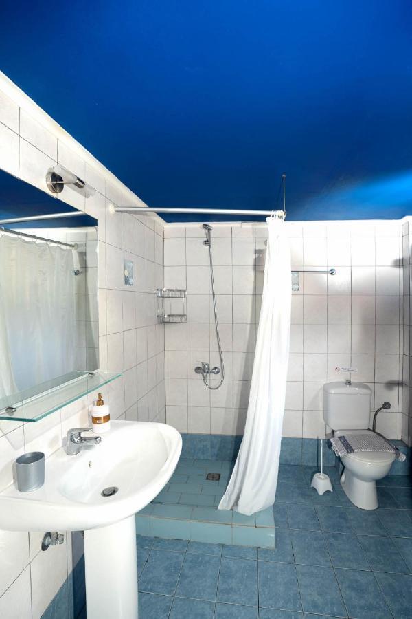 Chroma Apartment *