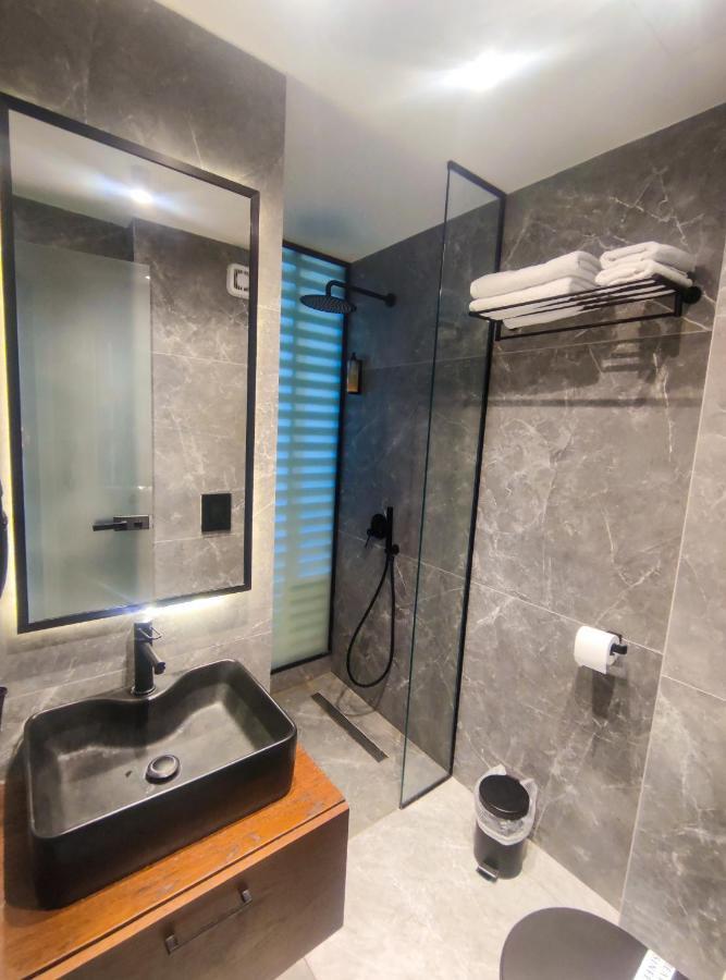 Hotel Adonis Patras