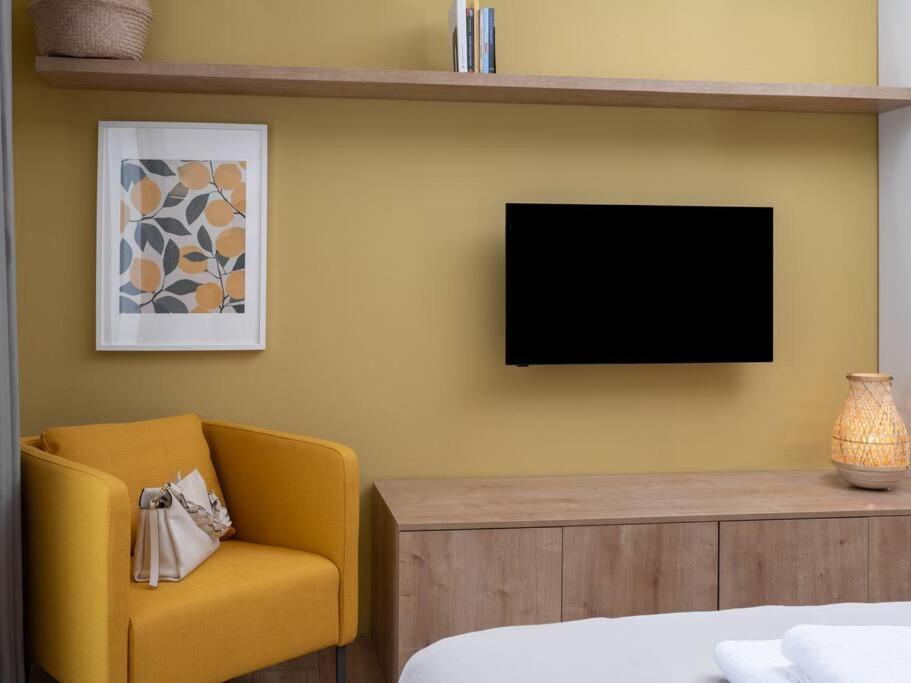 Citrus Home- στούντιο με θέα στο κέντρο της πόλης Apartment