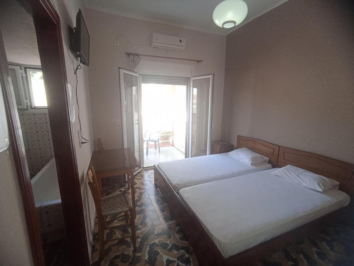 Rooms-studio Anagnostou * Loutra Edipsou (Evia)