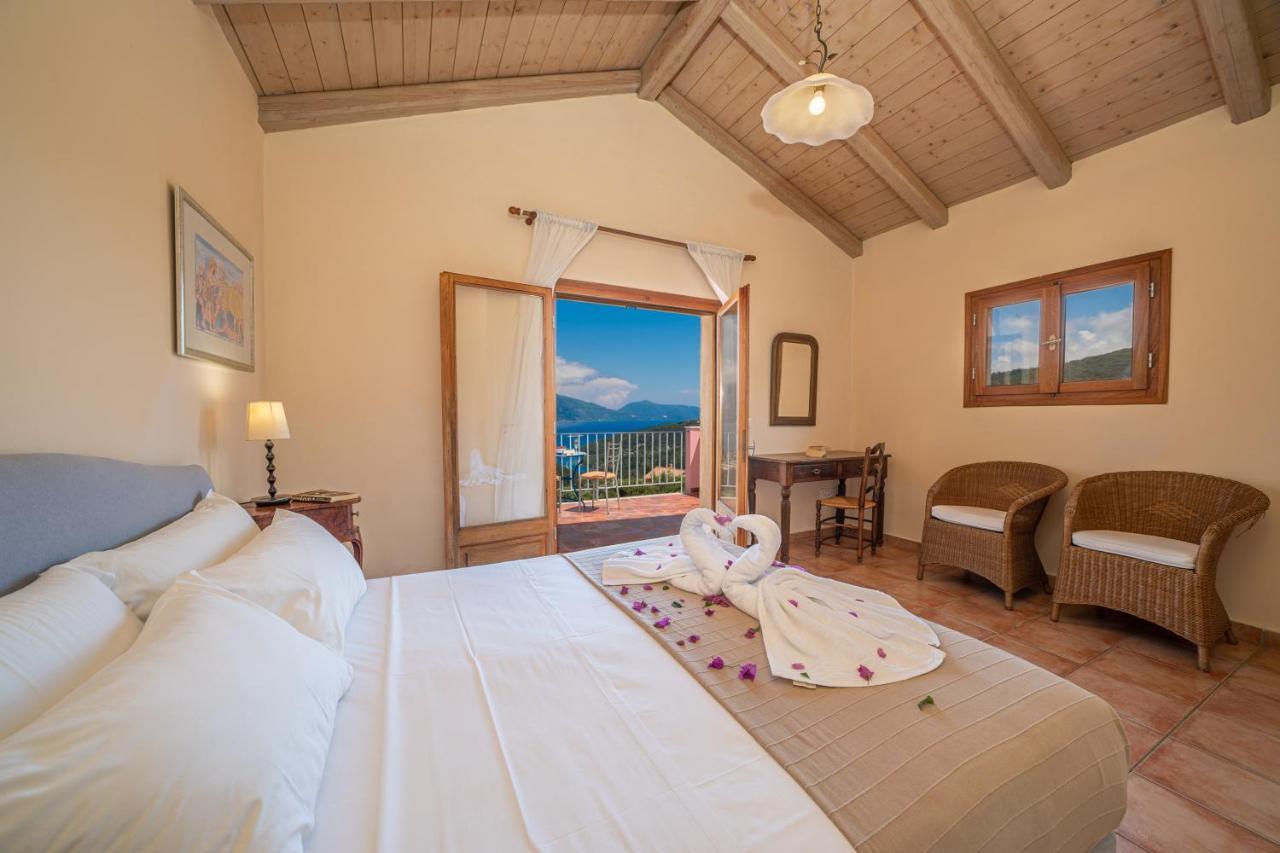 Helios Sea View & Private Pool Near *