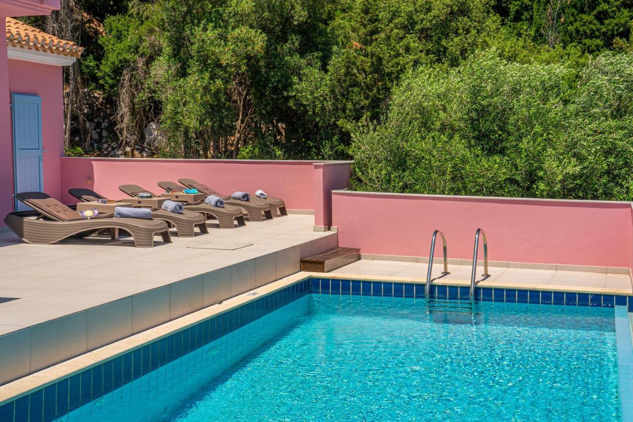 Helios Sea View & Private Pool Near