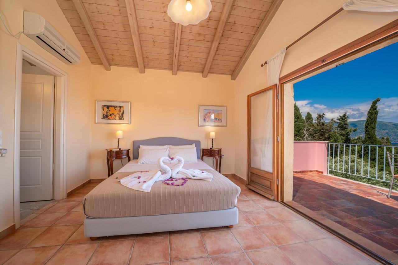 Helios Sea View & Private Pool Near *